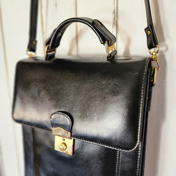 Vintage Black leather messenger bag - Picture 5 of 16